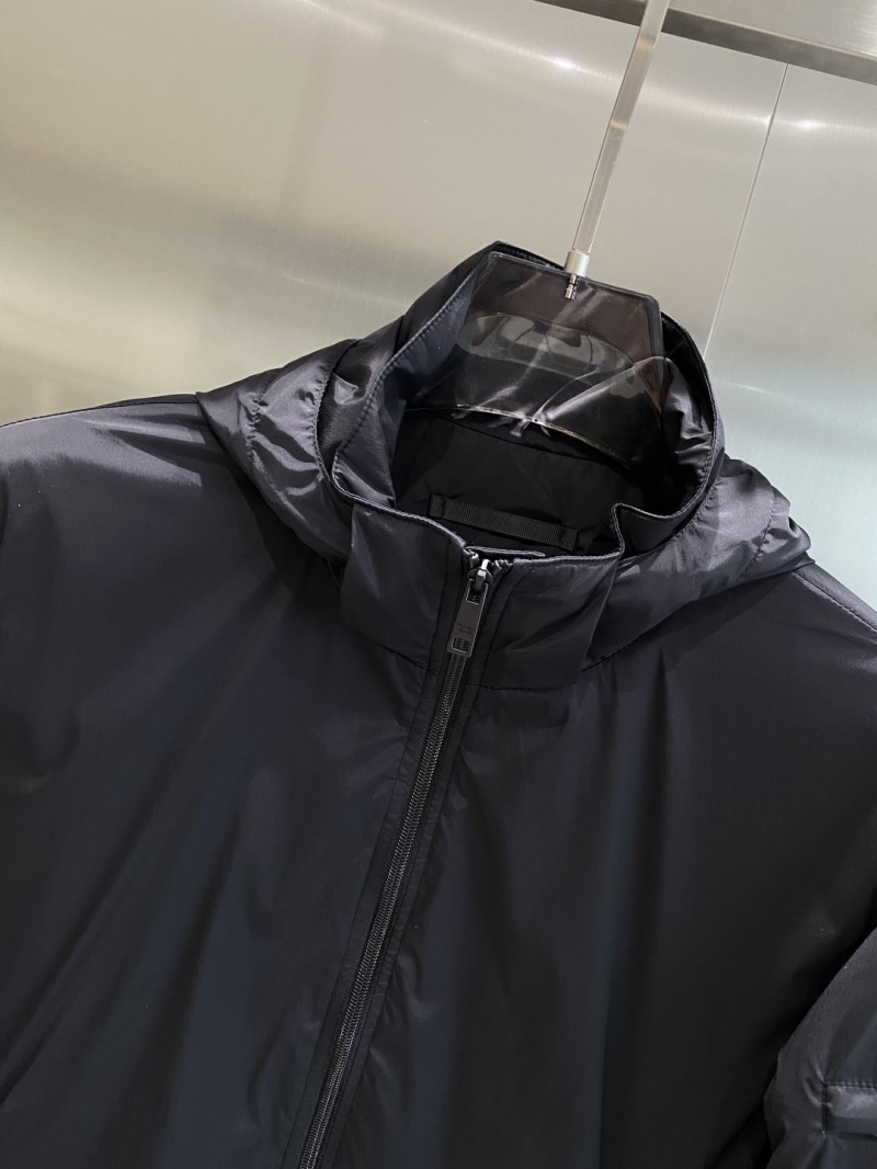 Pra*a outwear